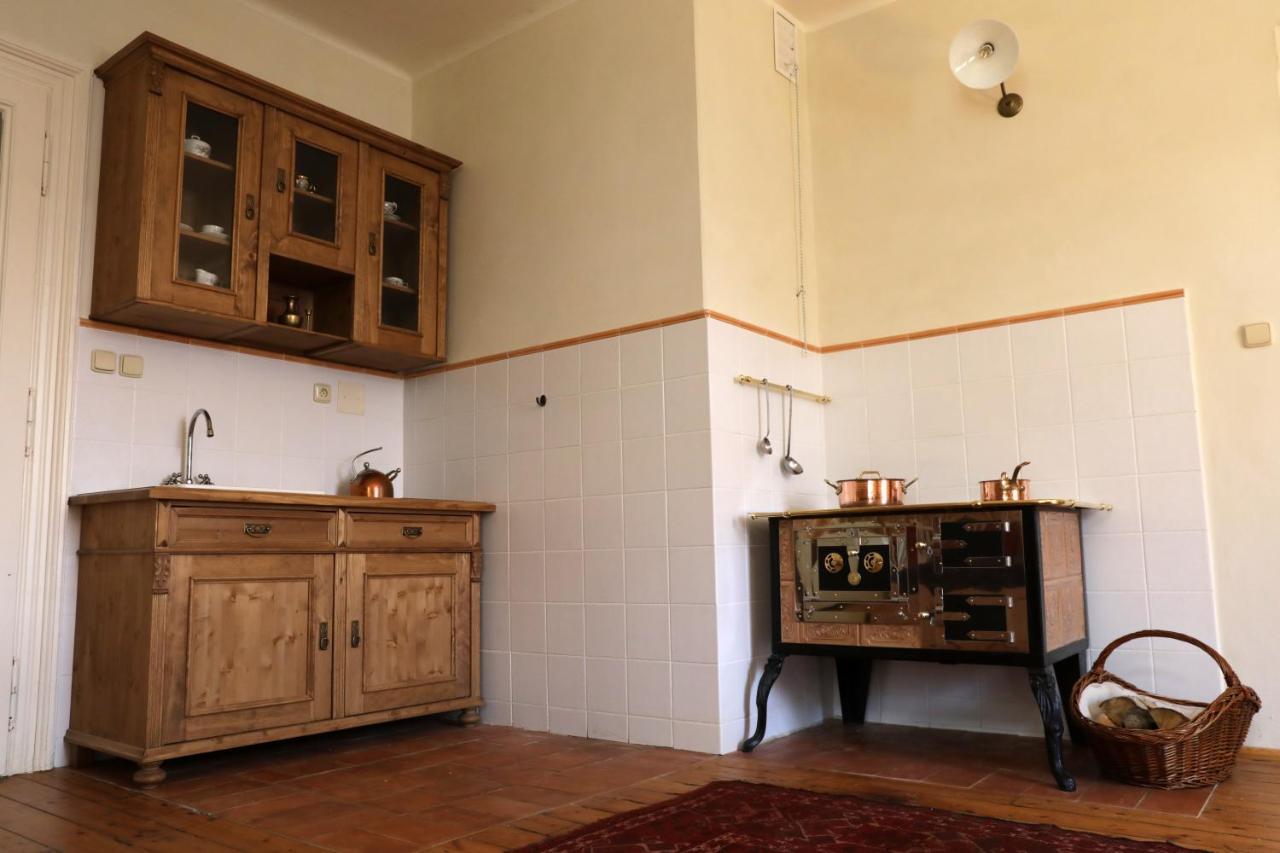 Historicke Apartmany Zelenohorska Posta Nepomuk Dış mekan fotoğraf